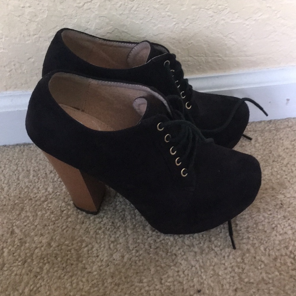 Heels - Picture 5 of 5